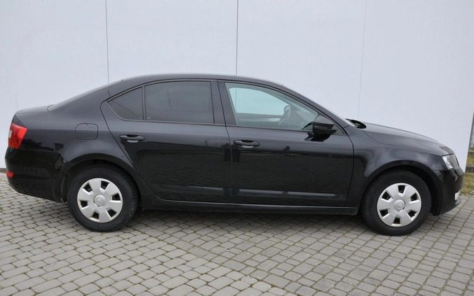 Skoda Octavia cena 37500 przebieg: 202252, rok produkcji 2016 z Łuków małe 67